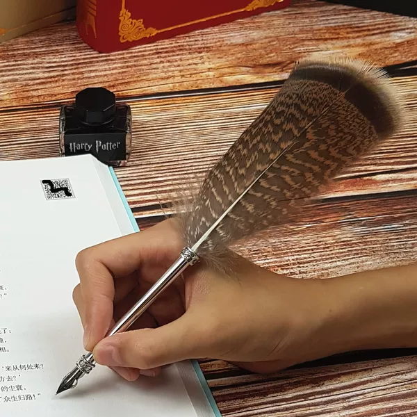 Retro Feather Dip Pen Gift Box Set European and American Stationery Student Writing Pen Graduation Souvenir Gift