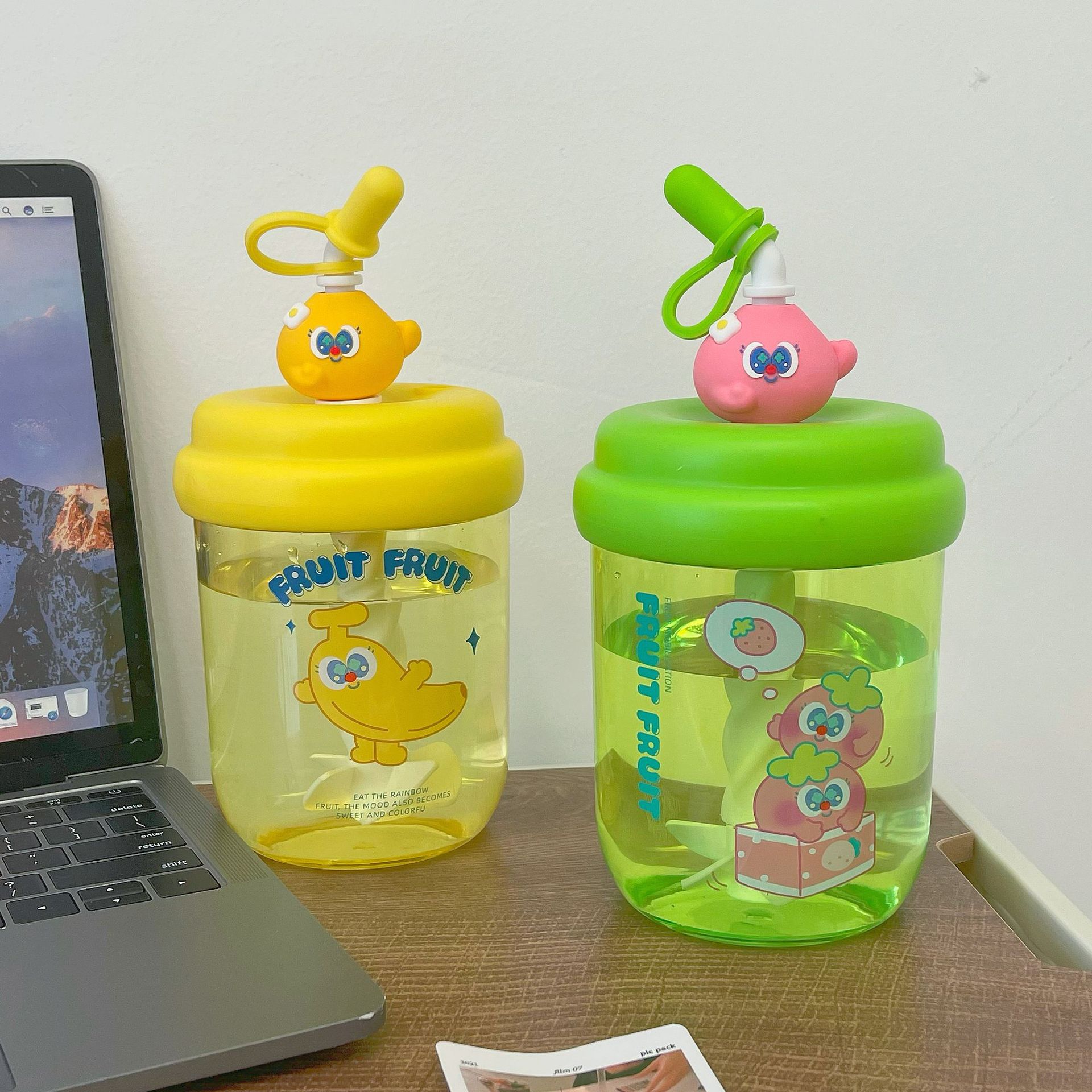 Cute Student Straw Cup Good-looking Girl Creative Ins Child's Plastic Water Cup Portable Manual Mixing Cup display picture 3