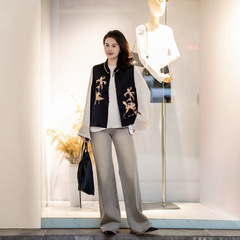 新中国風国風刺繍酢酸ベストコート女性2025春秋袖なしカン肩馬挟み唐装ベスト上着
