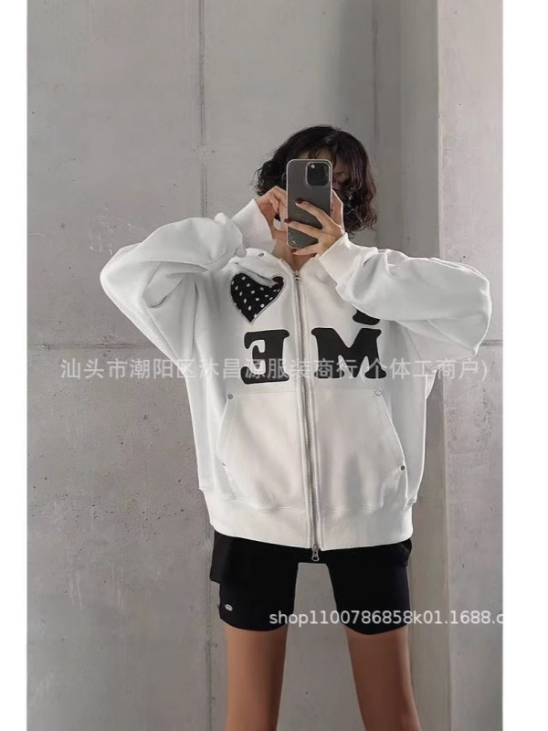 国境を越えた対外貿易はシンプルで個性的な街頭刺繍春と秋の新型フード付き男女レトロな愛のアルファベットのセーター|undefined