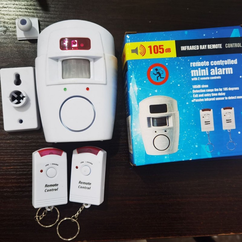 赤外線人体感応リモコン警報器電子犬警報器家庭用ドアと窓警報器音声提示器|undefined