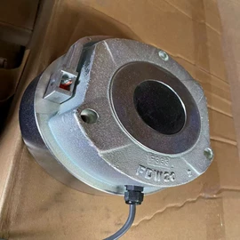 制动器;齿轮箱;螺母