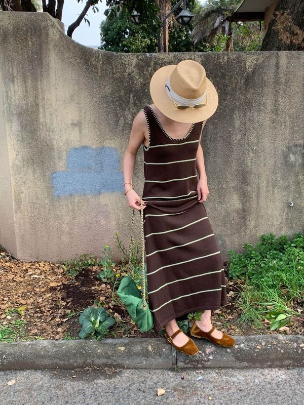 休暇着用コーヒーカラーストライプUネックニットベストドレス女性の夏の怠惰なスタイルシンプルなノースリーブベストドレス|undefined