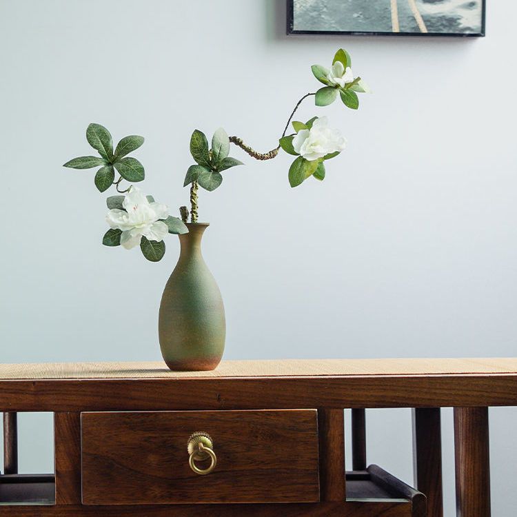 Modern New Chinese-style Classical Ceramic Small Vase Ornament for Living Room Flower Arrangements, Antique Display Shelf, Desktop Zen Decorative Item, Decorative Display Piece