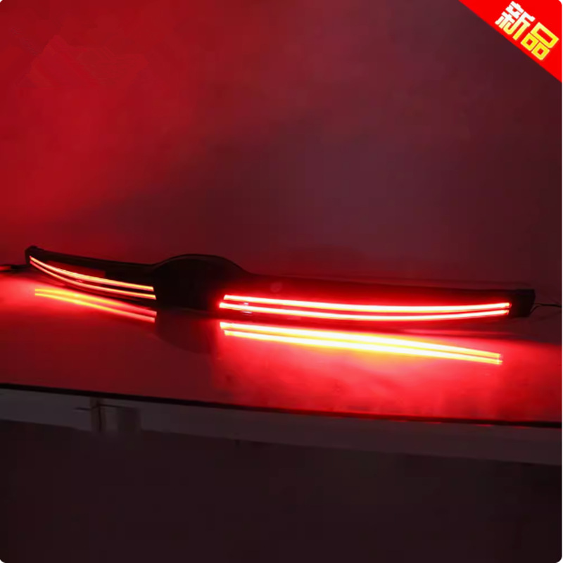 Aplicable a 14 - 21 Fit LED de alto brillo a través de la luz trasera de advertencia de freno trasera de dirección luz de corriente de luz trasera de modificación