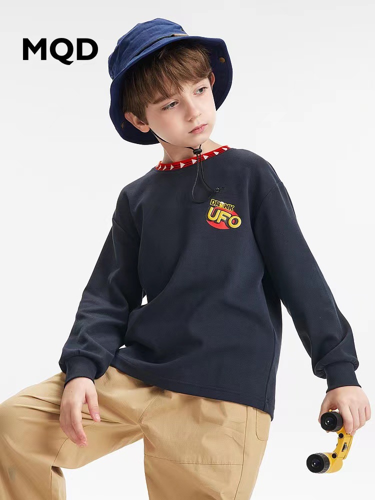 服装批发・定制・2025 新款 男女装 / 童装 / 工装货源平台