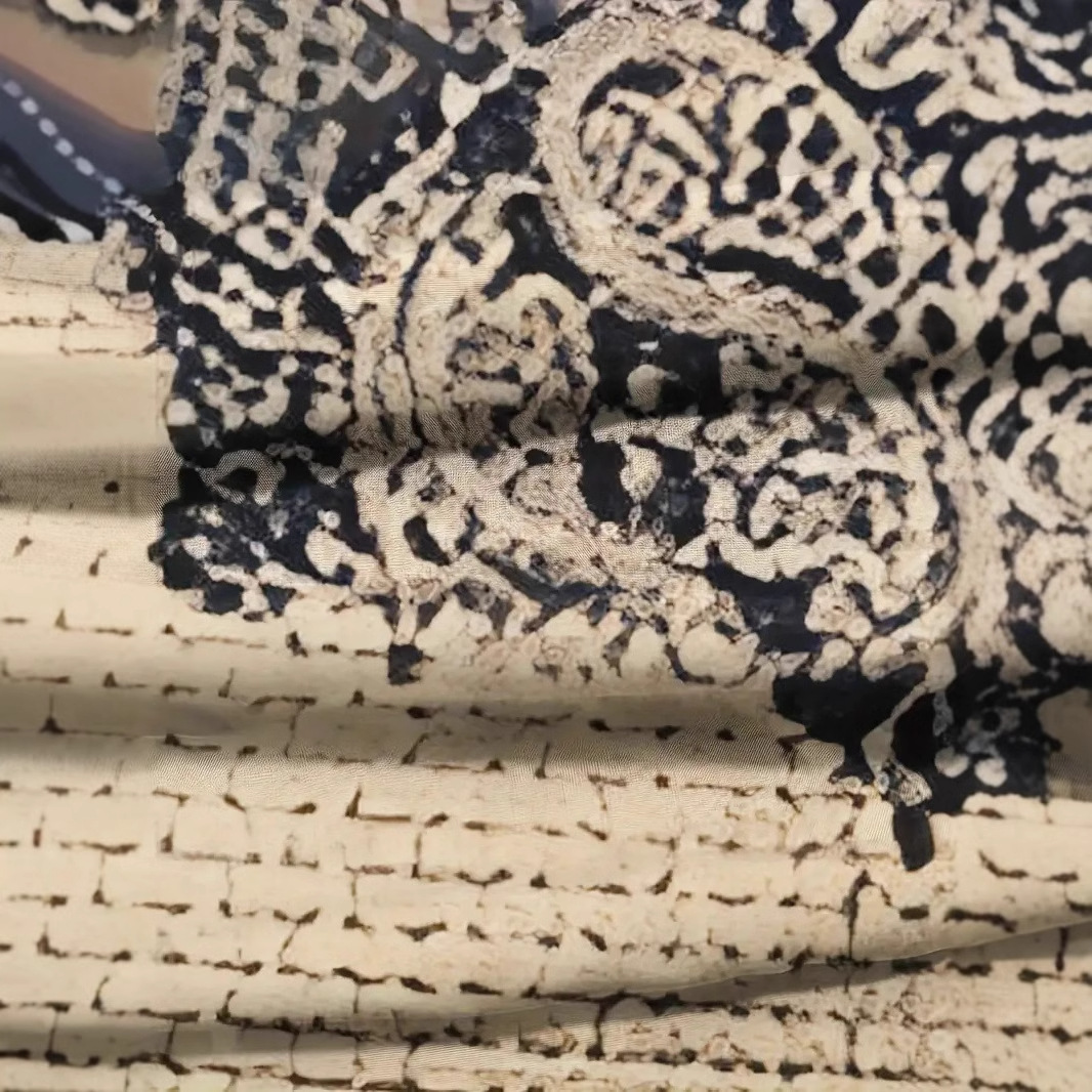 Clásico tejido retro estampado 3D hombre ancho de hombro suelto y transpirable manga corta cuello redondo camiseta venta directa de fábrica