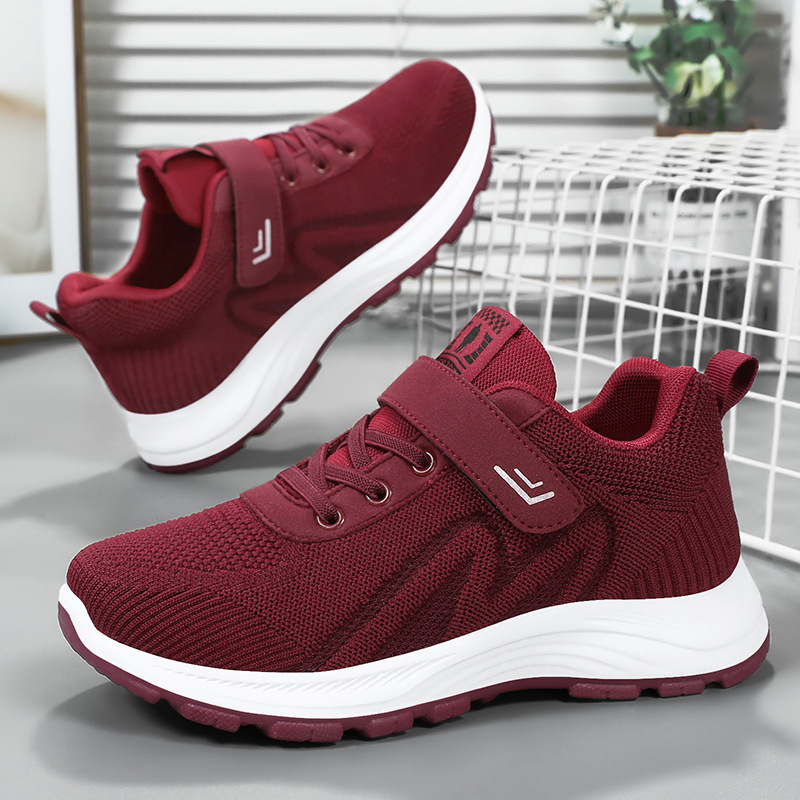 Zapatos de mujer 2024 primavera nuevos zapatos de hombre viejos zapatos casuales transpirables cómodos zapatillas de mediana edad y ancianos zapatos para caminar mujeres