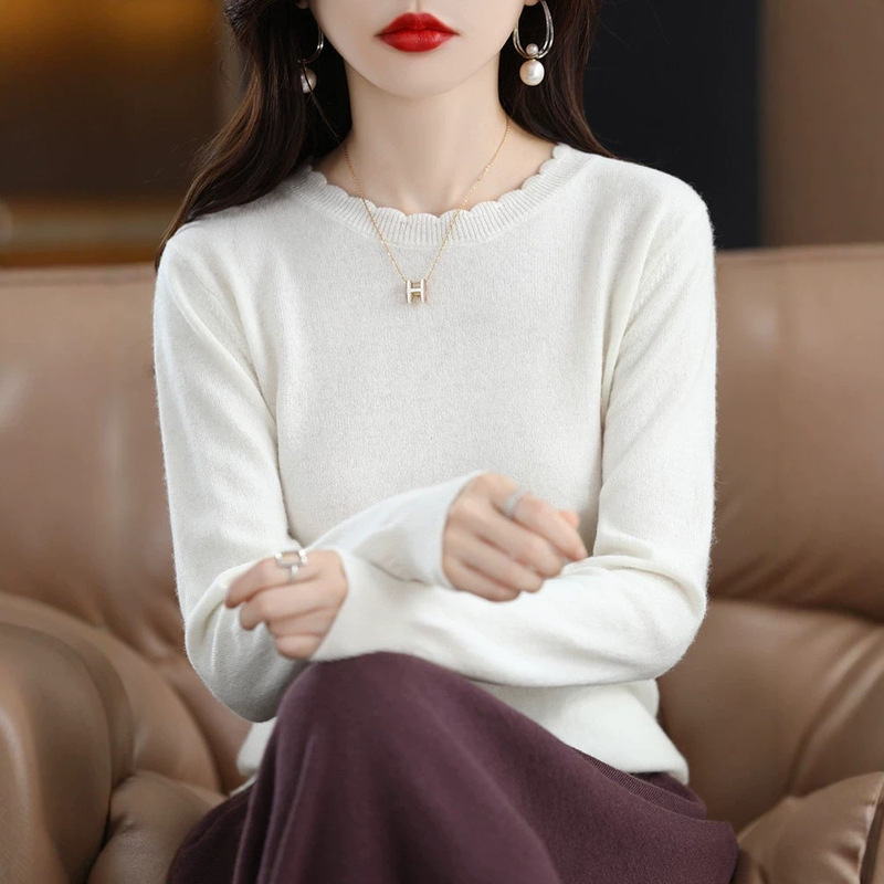 Soft and casual lace round-neck base shirt for women, 2026 spring and autumn new stylish long-sleeve knit sweater, loose fit Soft and casual lace round-neck base shirt for women, 2026 spring and autumn new stylish long-sleeve knit sweater, loose fit