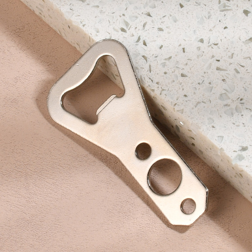 Supply of metal creative beer bottle opener hotel restaurant advertising bottle opener metal bottle opener screwdriver