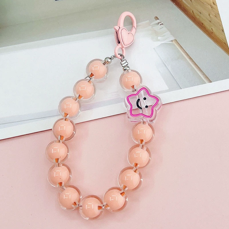  pendant, браслет из бусин, наушники, защитный чехол для ключей
