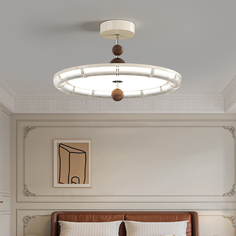 Techo de dormitorio de estilo crema medieval francés, lámpara de OVNI de espectro completo, lámpara de techo del dormitorio principal de la habitación con grano de madera de nogal