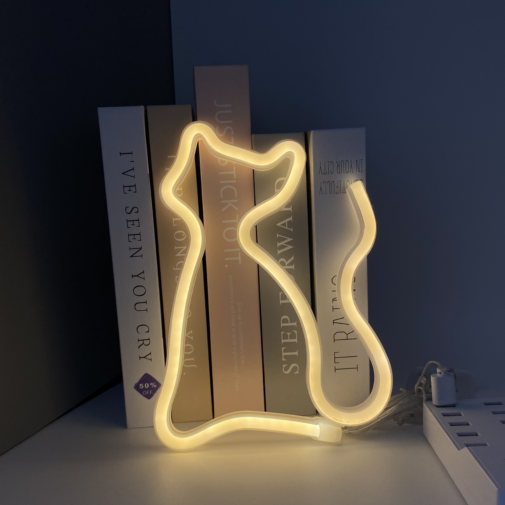 고양이-따뜻한 흰색