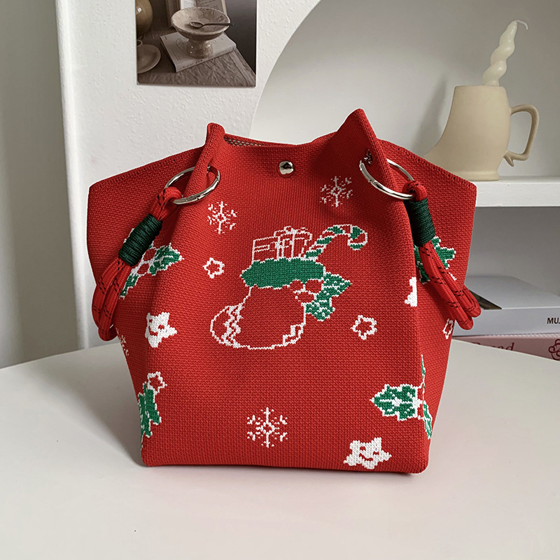 Bolsas de punto nuevas bolsas de hebilla de anillo trenzadas bolsas de mano de hebilla magnética tridimensional bolsas de mano bolsas de mano bolsas de hombro fábrica al por mayor