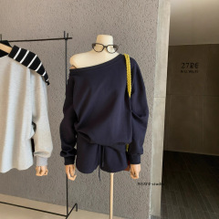WGWE 7050广州十三行女装2025秋装新款斜肩卫衣+高腰短裤两件套装