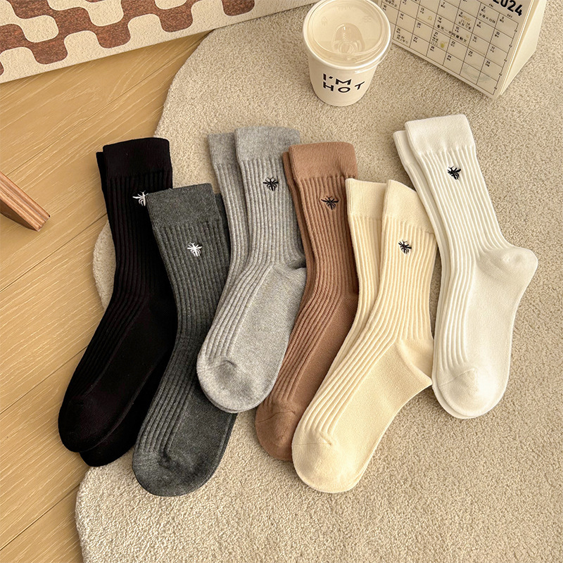Socks Women's Autumn and Winter New Bee Embroidered Mid-length Socks Solid Color Double Needle Stockings Pure Cotton Sweat-absorbent Japanese Style Stacked Stockings