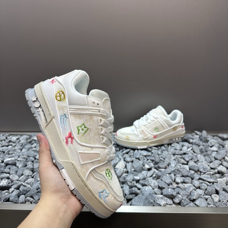 2026 New Model Original Fashion Couple's Dad Shoes Versatile Trendy Low-Top Soft-Soled Casual Sneakers Unisex Trendy Shoes 2026 New Model Original Fashion Couple's Dad Shoes Versatile Trendy Low-Top Soft-Soled Casual Sneakers Unisex Trendy Shoes