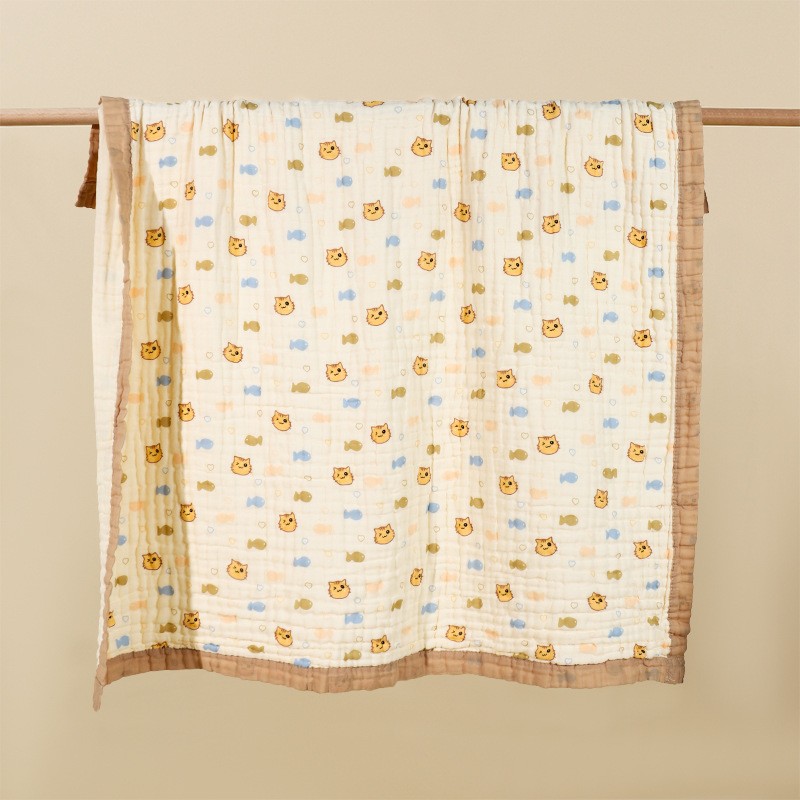 Four-layer wide edge-cat little fish