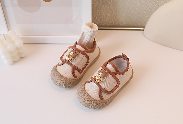 Koreanische Version von Kinder Canvas 2023 Frühling und Herbst Neue Jungen Casual Little Bear Girls Cartoon Weiche Sohlen Baby_voghion.com