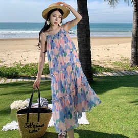 云南大理旅行穿搭超仙蛋糕吊带裙连衣裙女海边度假碎花长款沙滩裙