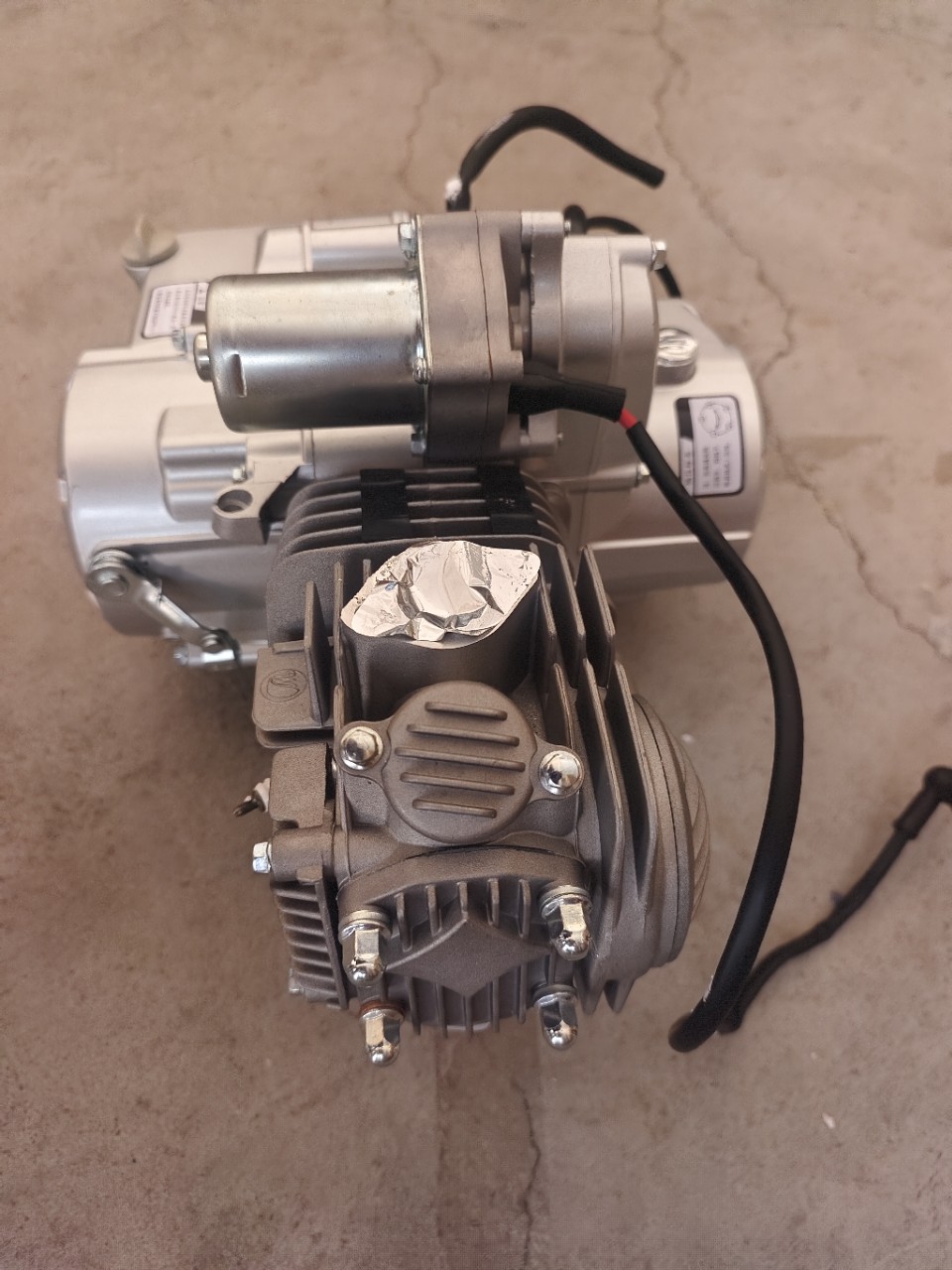 Motorcycle Modification Parts Dongben 150Cc Manual Clutch Engine Silver White Off-Road Motorcycle