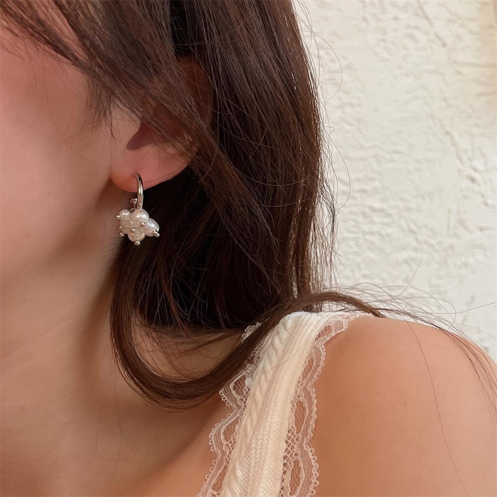 Elegant universal design earrings pearl with tassels