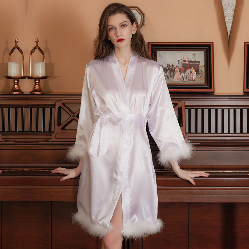 Bride Bridal Robe Dressing Gown Ladies Feather Nightgown Wedding Makeup Bridesmaid Group Wedding Kimono Satin Bathrobe Bride Bridal Robe Dressing Gown Ladies Feather Nightgown Wedding Makeup Bridesmaid Group Wedding Kimono Satin Bathrobe