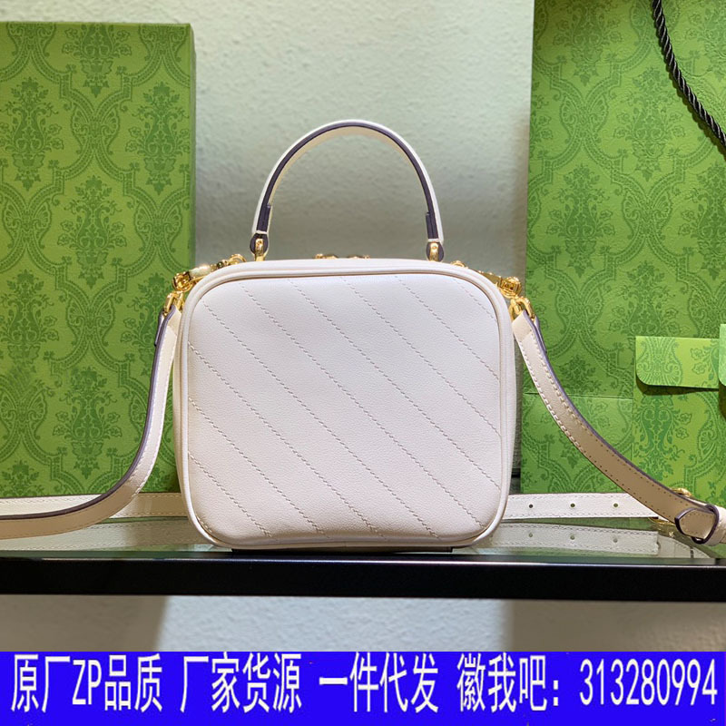 2023 New Trendy Textured Camera Bag for Women, Fashionable and Stylish Small Square Handbag for Going Out, Shoulder or Crossbody Bag