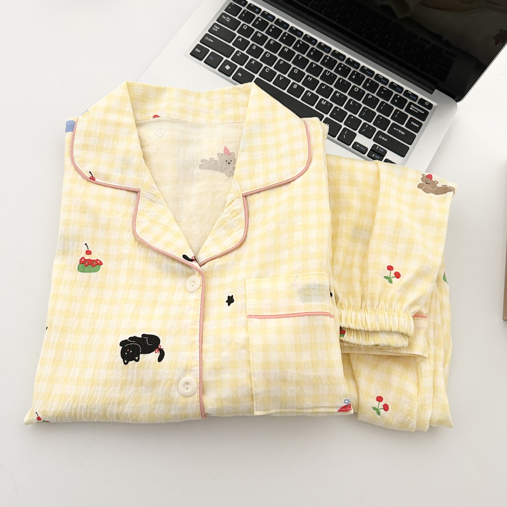 Pijamas de algodón nubes al por mayor transfronterizos de otoño nuevas explosiones de pantalones de manga larga cardigan con solapas de dibujos animados perros ropa doméstica