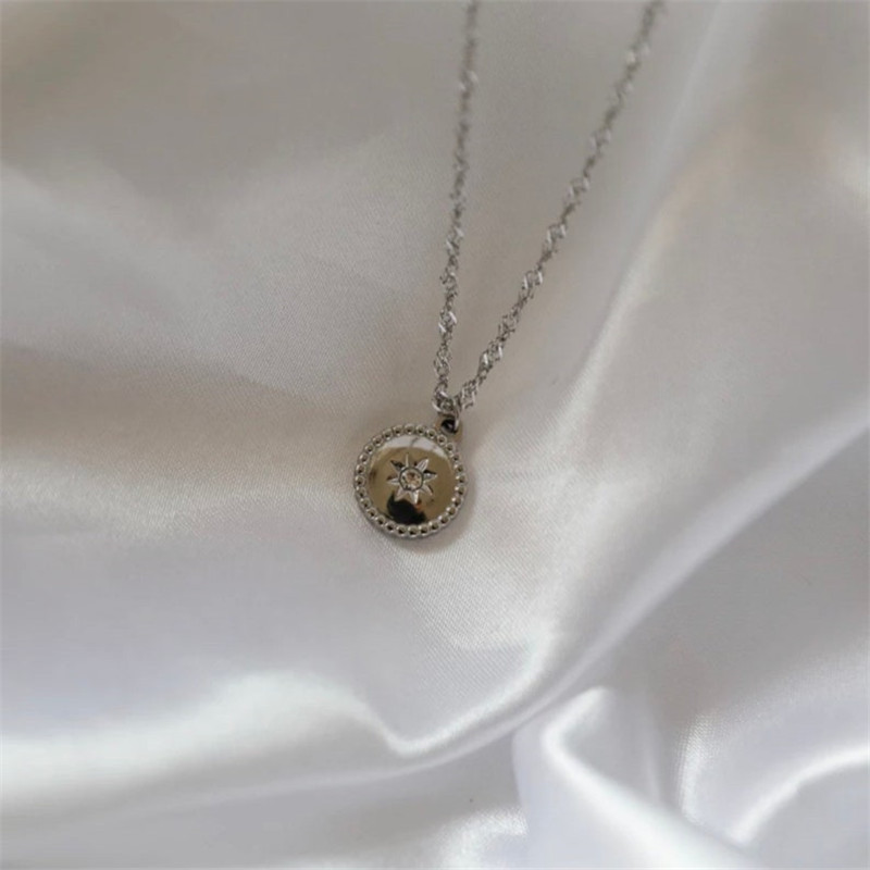 New Style Round Six-pointed Star Stainless Steel Inlaid Zirconium Pendant Necklace display picture 3