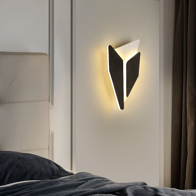 Pared de fondo Diseño creativo diseñador lámpara de pared escalera moderna minimalista fondo de cabecera de cama sala de estar lámpara nórdica lámpara de pasillo