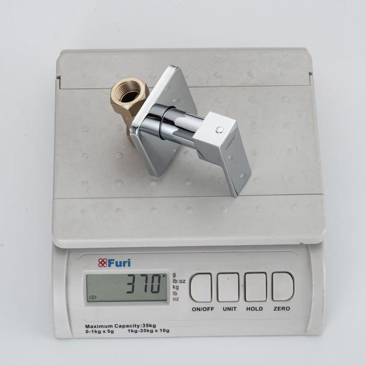 Transfronterizos exclusivos para válvulas de cobre ocultas 4 puntos de interruptor de montaje oculto válvula de válvula 6 puntos de válvula de compuerta roscada de una pulgada a través de accesorios de ángulo recto