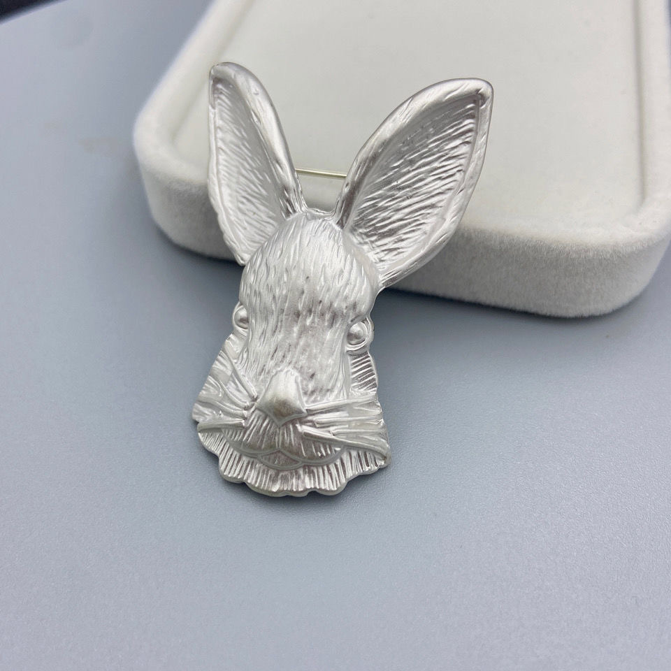 Retro Rabbit Alloy Women's Brooches display picture 4