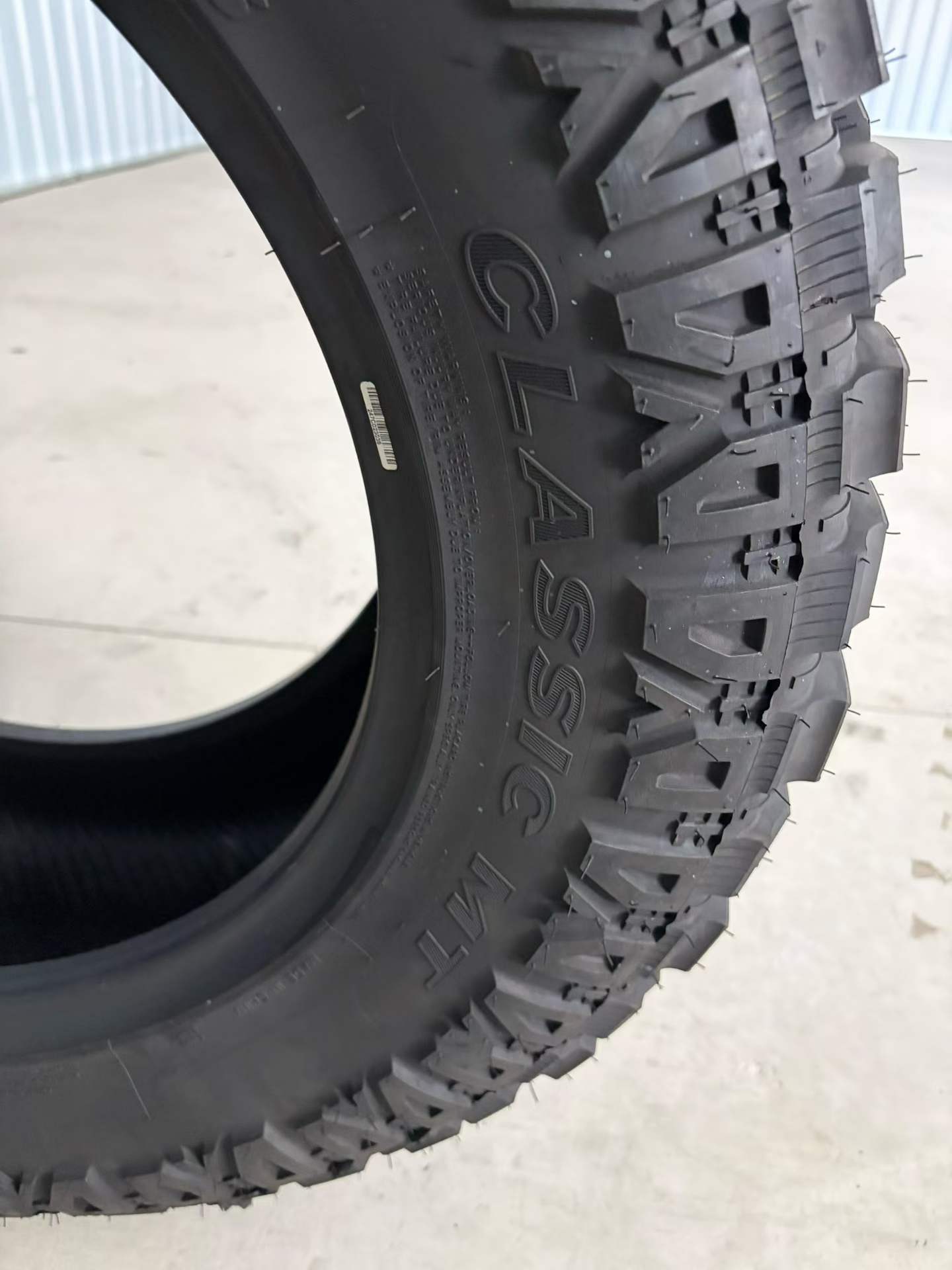 Guofeng MT Mud Terrain Tire LT35×12.50R20 for Bigfoot Off-Road Modification, Rock and Mud Pit Climbing and Escape Tire