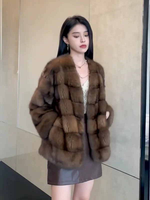 Куртка, европейский стиль, Россия, V-образный вырез