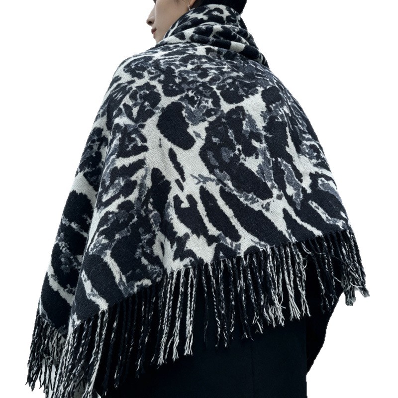 Bufanda Chal de Leopardo para Mujer de Imitación de Cachemira Térmico con Borlas para Interior y Exterior image 6