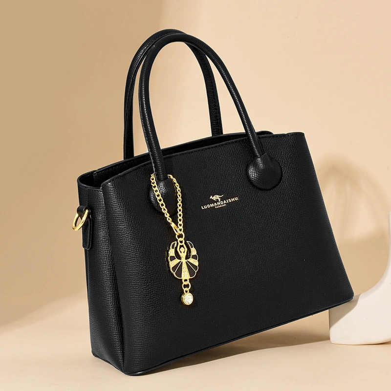 Емкий одноручный? нет, переведем правильно: 'Capacious one-shoulder bag, shoulder bag, high-quality style'