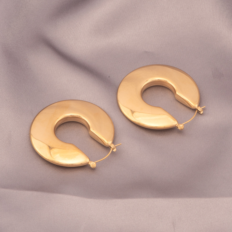 1 Pair Exaggerated U Shape Plating Titanium Steel 18k Gold Plated Earrings display picture 2