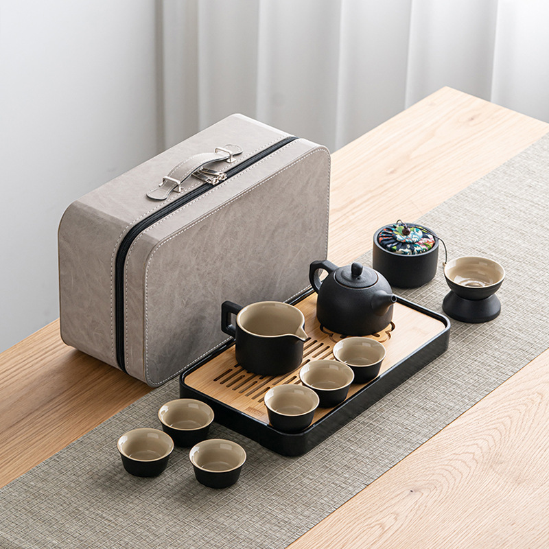 검은 우물 울타리 냄비 + 흰색 재 가방