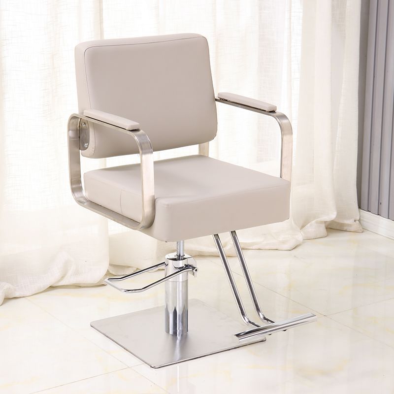 Pequeño pedal - asiento gris claro - reposabrazos plateados - disco cuadrado de acero inoxidable