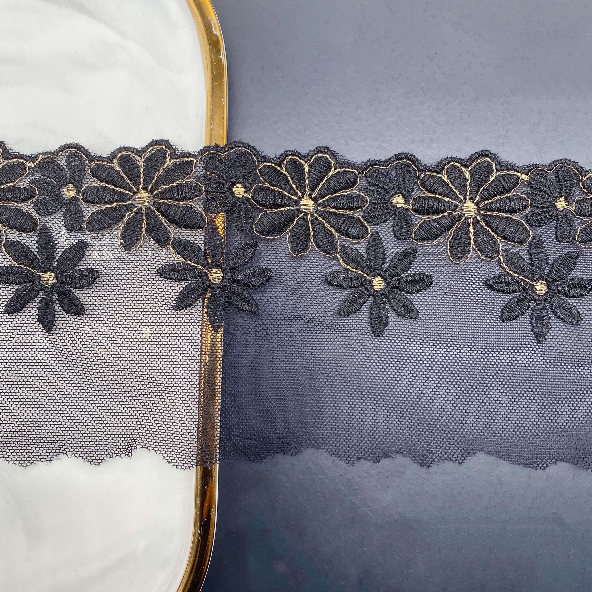 Malla de encaje x punto bordado vestido de ropa para niños falda accesorios decorativos bordado por computadora hilo dorado flor