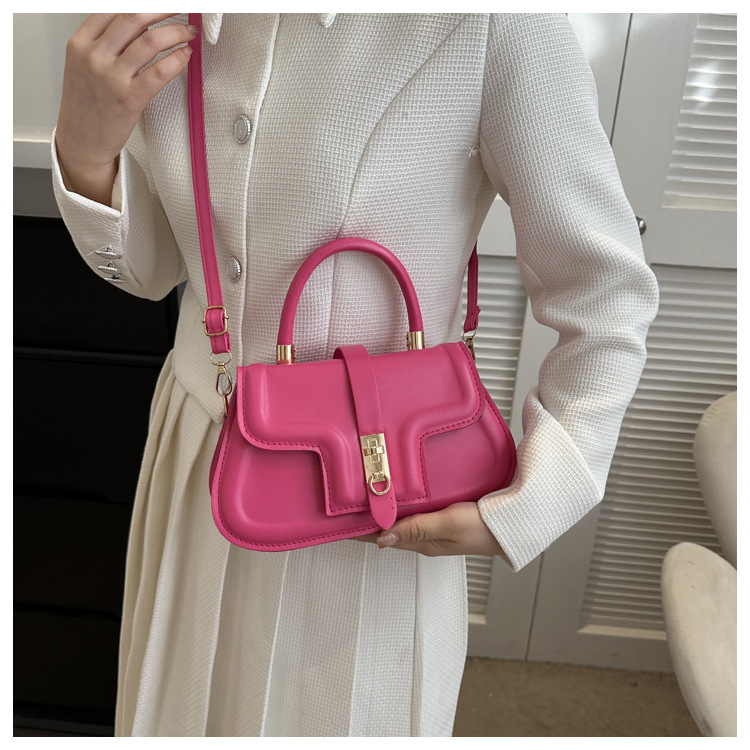 375g Weight Magnetic Buckle Closure Type Single Shoulder Strap Strap Type Square Bag Bags Type Casual, Shopping Occasion Pu Leather Material Solid Color Pattern All Seasons Season Women's Gender Vintage Style, Classic Style Style Square Shape Medium Size Women's Medium Pu Leather Solid Color Vintage Style Classic Style Magnetic Buckle Square Bag 5