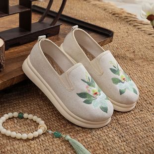 2025 New Women's Embroidered Cloth Shoes Sports Shallow Mouth Shoes Ethnic Style Linen Cloth Shoes for Students