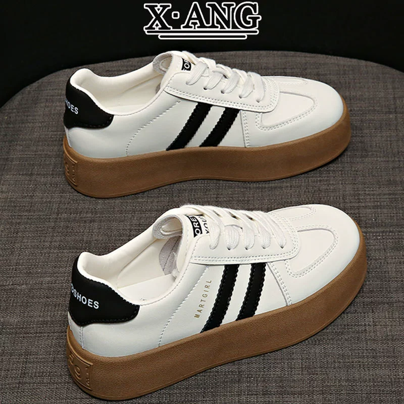 Ретро классическая кожаная обувь на толстой подошве немецкая обувь женская весна и лето 2025 новая дышащая доска обувь повседневная спортивная маленькая белая обувь