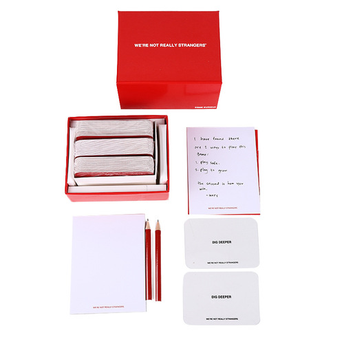Tabletop card game-style WeChat mini-game stranger's card creative wide version portable outdoor cards