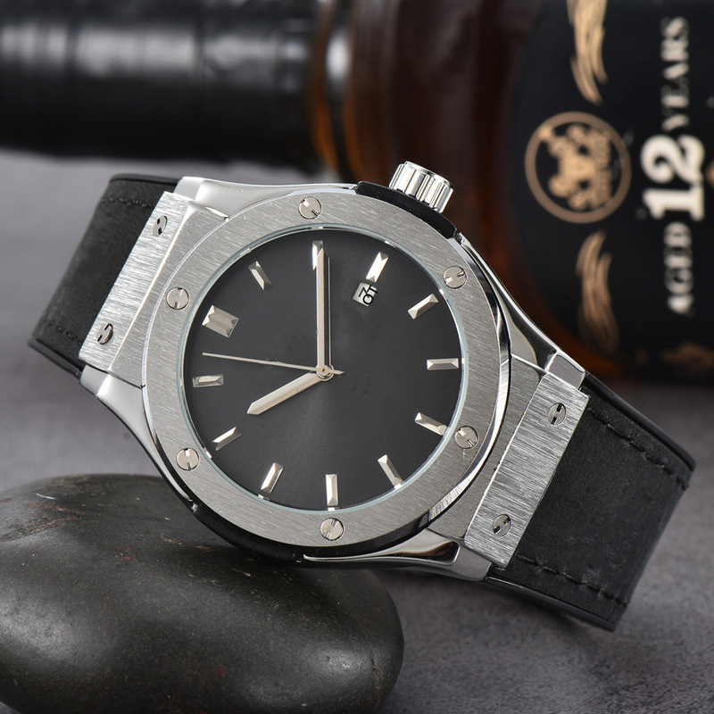 Classic Hengjia simple and elegant watch with transparent back, European-style fully automatic mechanical calendar analog watch, available for wholesale