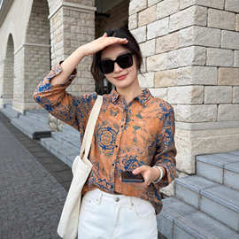 2025新款休闲复古文艺棉麻宽松印花上衣百搭气质开扣长袖女士衬衫