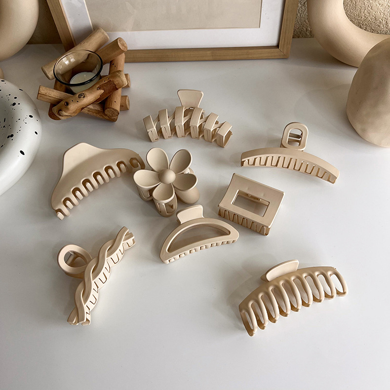 26g Weight Headwear Classification Travel Occasion Arylic Material Geometric Pattern Women'S Gender Spray Paint Design Coffee Color New Milk Tea Coffee Color Clip Elegant Temperament Hairpin Simple Hair Accessories 4