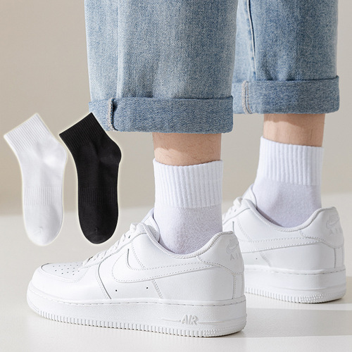 Socks for men black and white sports girdle mid-calf men's socks simple solid color men's sweat-absorbent versatile cotton short socks