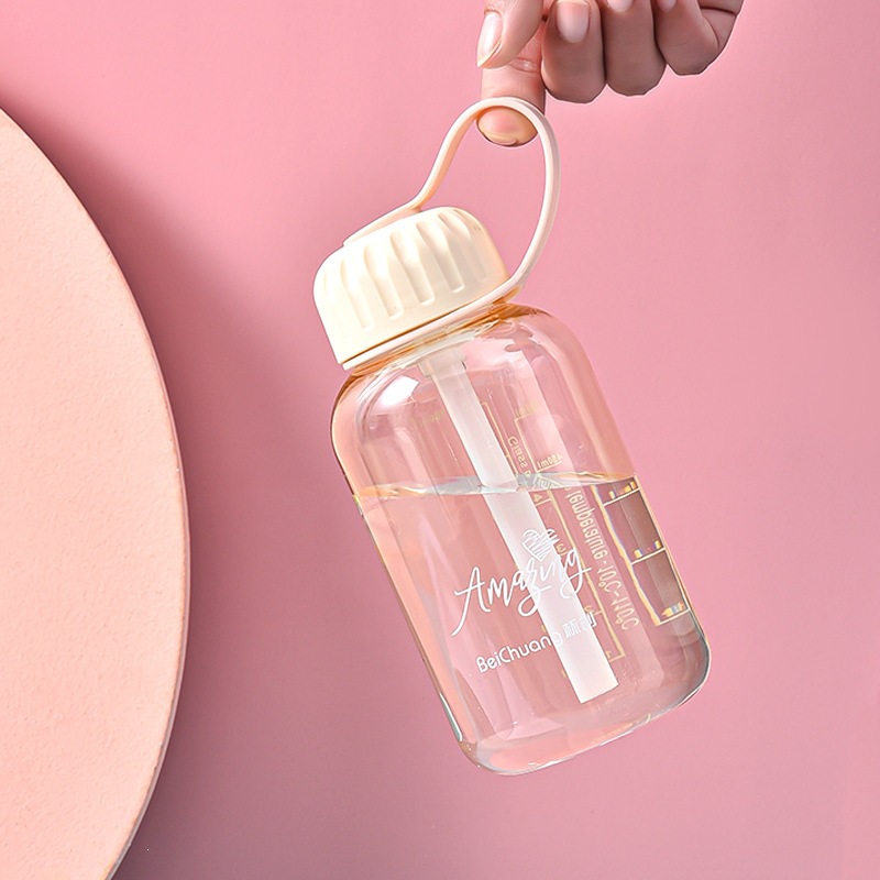 Taza de plástico con paja pequeña y linda y portátil, estudiantes de estilo coreano, taza de agua, taza casera a prueba de fugas.